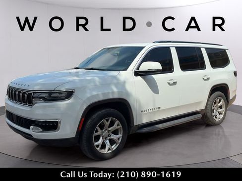 Used 2022 Jeep Wagoneer Series I w/ Premium Group I AWD/4WD image 13
