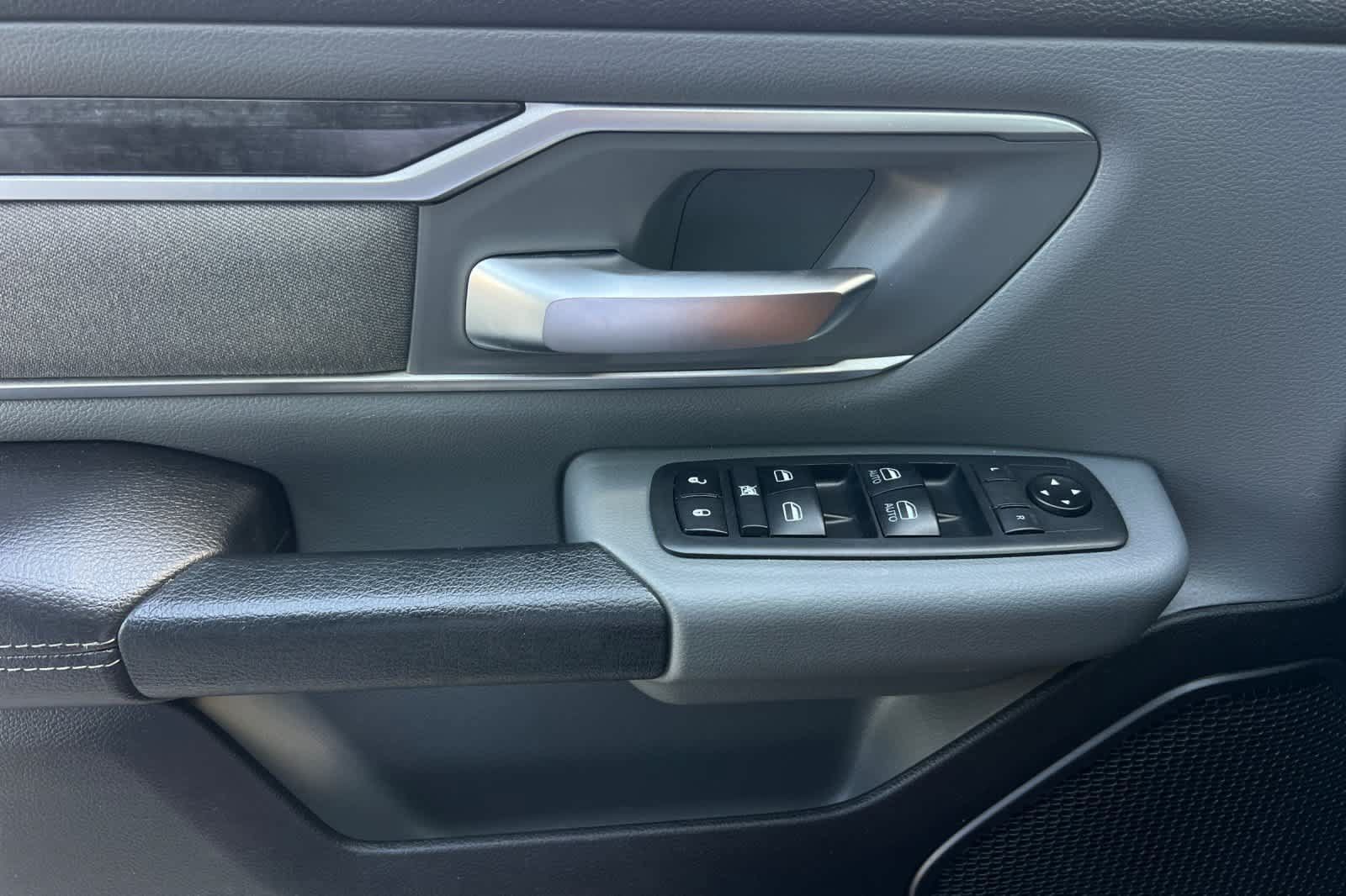 Used 2020 RAM 1500 Big Horn AWD/4WD image 15