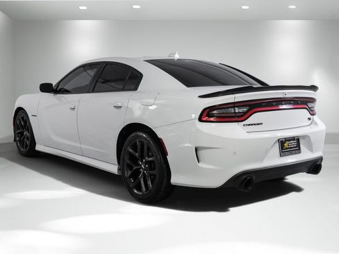 Used 2022 Dodge Charger R/T w/ Blacktop Package RWD image 8