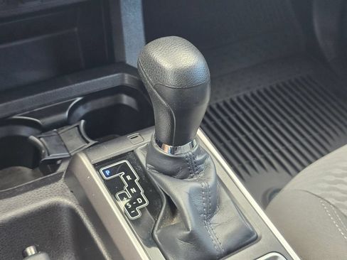 Certified 2023 Toyota Tacoma SR5 AWD/4WD image 27