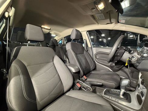 Used 2018 Ford Fiesta SE image 14