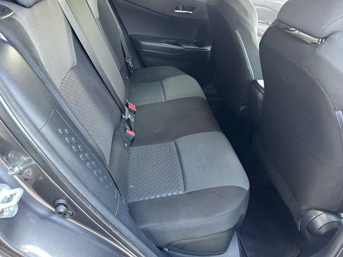 Used 2021 Toyota C-HR LE image 23