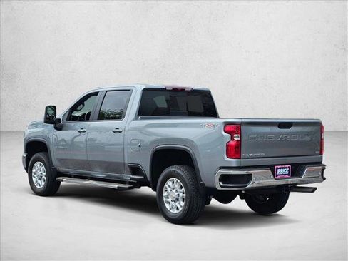 Used 2024 Chevrolet Silverado 2500 LT w/ Safety Package AWD/4WD image 7