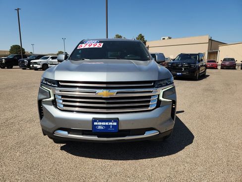 Used 2024 Chevrolet Suburban High Country w/ Advanced Technology Package image 2