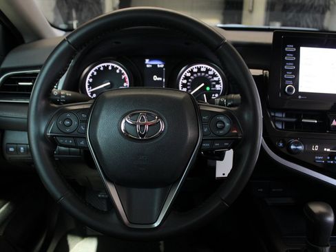 Used 2023 Toyota Camry SE FWD image 28