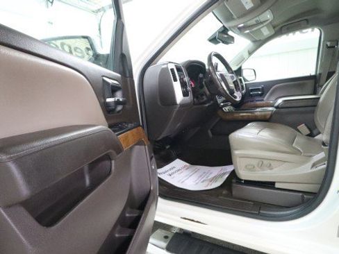 Used 2015 GMC Sierra 1500 SLT w/ SLT Crew Cab Value Package AWD/4WD image 9
