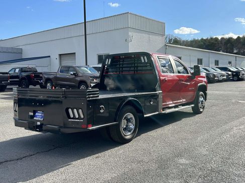 Used 2024 Chevrolet Silverado 3500 LT w/ Convenience Package image 3