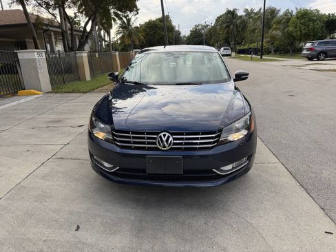 Used 2013 Volkswagen Passat 3.6 SEL Premium image 4