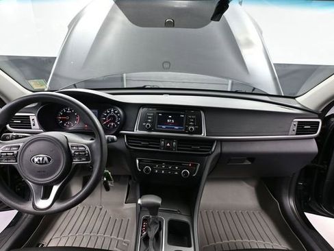 Used 2017 Kia Optima LX FWD image 22