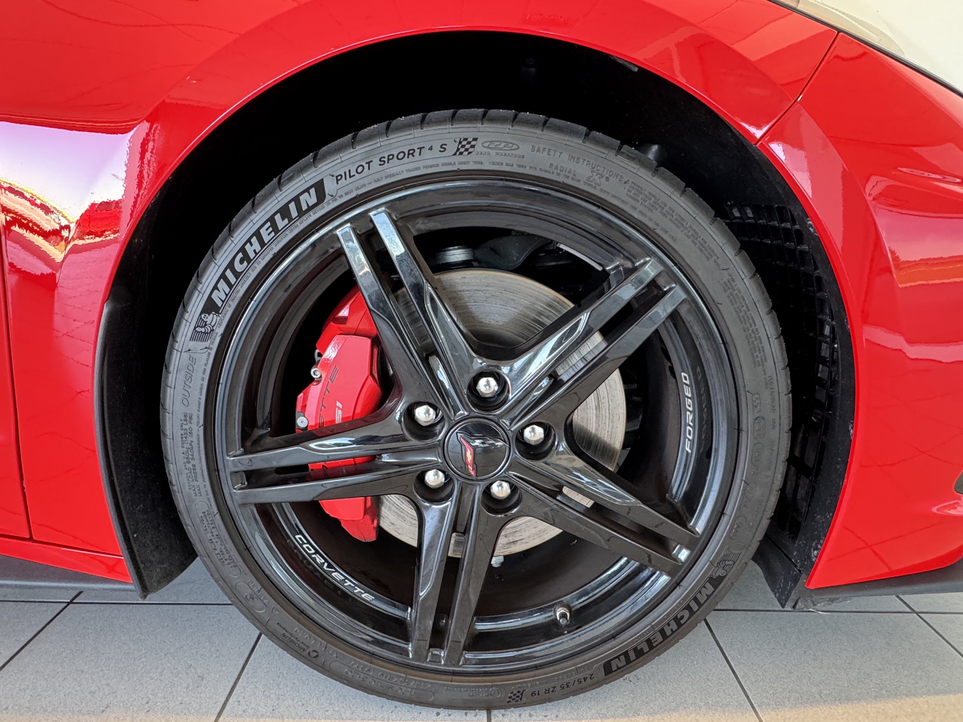 Used 2026 Chevrolet Corvette Stingray Preferred Cpe w/ Z51 Performance Package RWD image 13
