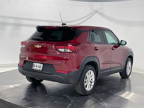 Used 2024 Chevrolet TrailBlazer LS w/ LS Convenience Package image 11