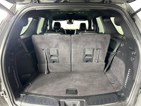 Used 2022 Dodge Durango R/T w/ Blacktop Package AWD/4WD image 26