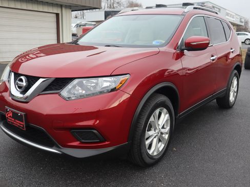 Used 2015 Nissan Rogue SV w/ SV Moonroof Package image 21