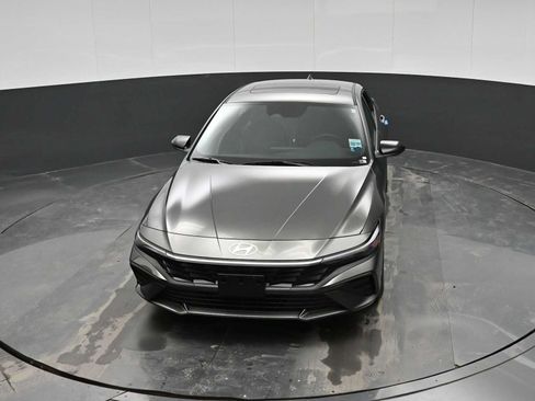 New 2026 Hyundai Elantra SEL Sport FWD image 24