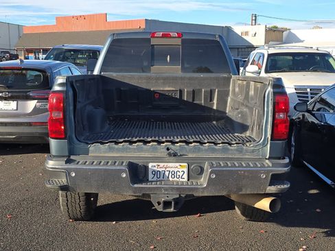 Used 2015 Chevrolet Silverado 2500 LTZ w/ Duramax Plus Package image 4