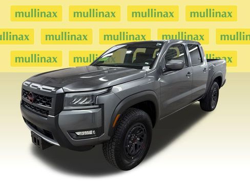 Used 2026 Nissan Frontier PRO-4X AWD/4WD image 14