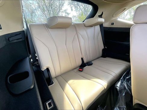 Used 2026 Acura MDX w/ Advance Package image 38