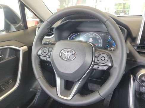 Used 2025 Toyota RAV4 XLE w/ Convenience Package AWD/4WD image 19