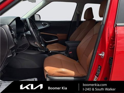 Certified 2025 Kia Soul EX FWD image 19