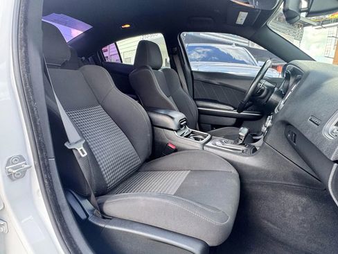 Used 2019 Dodge Charger GT image 8