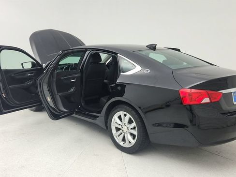 Certified 2016 Chevrolet Impala LT w/ Convenience Package FWD image 11