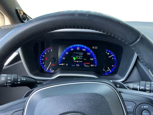 Used 2019 Toyota Corolla XSE image 12