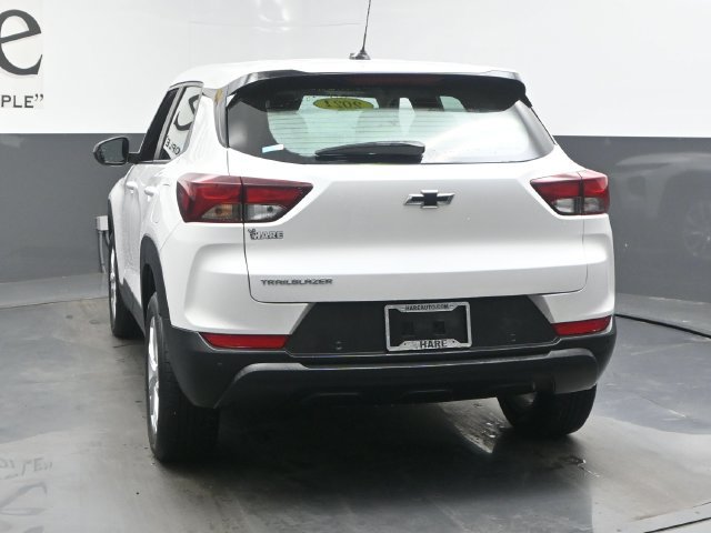 Used 2021 Chevrolet TrailBlazer LS FWD image 40