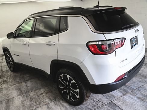 Used 2022 Jeep Compass Limited w/ Sun and Sound Group image 4