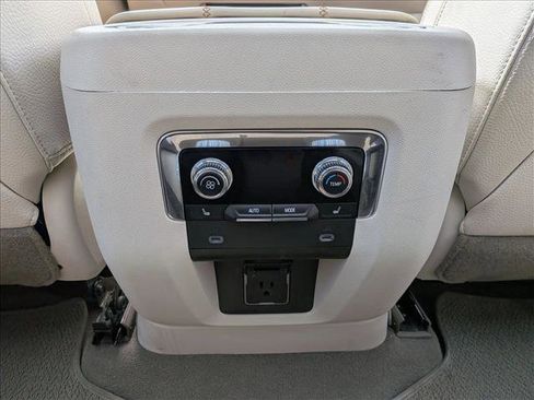 Used 2023 GMC Yukon Denali AWD/4WD image 22