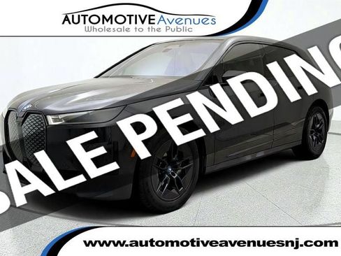 Used 2024 BMW iX xDrive50 w/ Premium Package AWD/4WD image 1