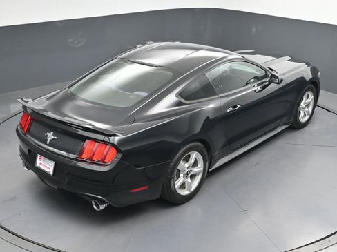 Used 2015 Ford Mustang Coupe image 34
