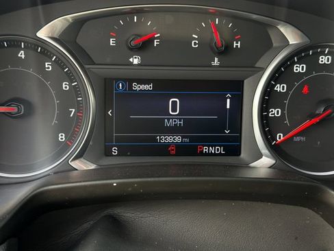 Used 2020 Chevrolet Blazer LT FWD image 27