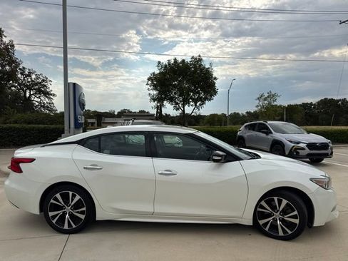 Used 2018 Nissan Maxima 3.5 SV FWD image 2
