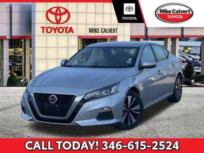 Used 2022 Nissan Altima 2.5 SV