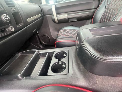 Used 2007 GMC Sierra 2500 SLE w/ SLE2 Audio Package AWD/4WD image 15