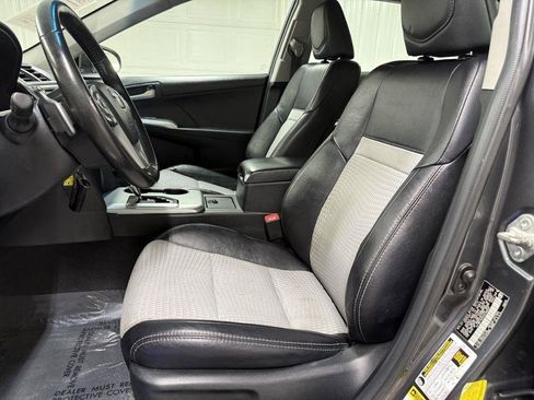 Used 2012 Toyota Camry SE FWD image 10