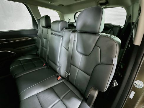 Used 2025 Kia Telluride SX FWD image 25