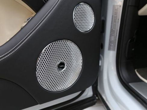 Used 2021 Bentley Bentayga image 58