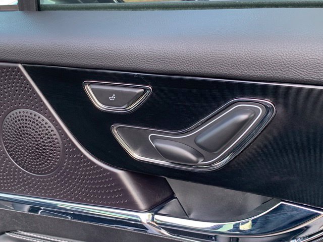 Certified 2025 Lincoln Corsair Reserve w/ Jet Appearance Package AWD/4WD image 19