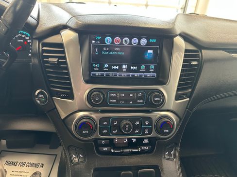 Used 2017 Chevrolet Suburban LT w/ LT Signature Package AWD/4WD image 19