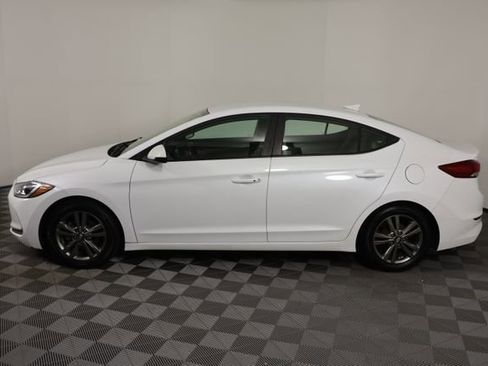 Used 2017 Hyundai Elantra SE w/ SE A/T Tech Package 03 FWD image 5