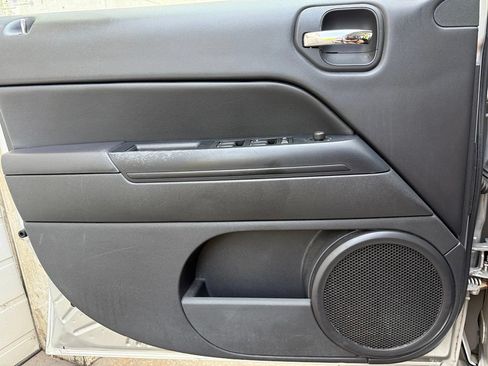 Used 2014 Jeep Patriot Sport w/ Power Value Group FWD image 19