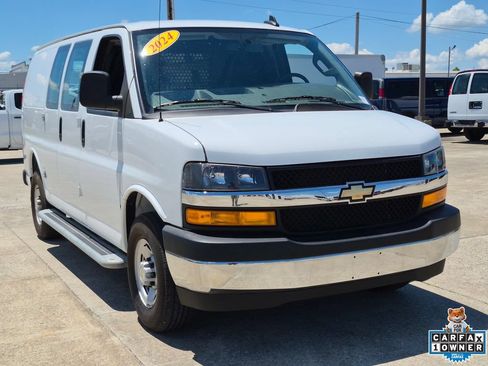 Certified 2024 Chevrolet Express 2500 w/ Driver Convenience Package RWD image 1