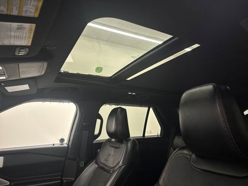 Used 2024 Ford Explorer ST w/ Equipment Group 401A image 29