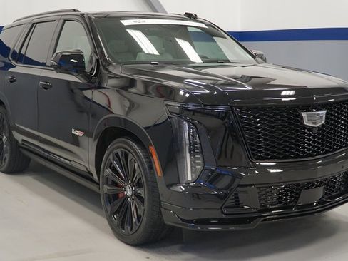 Used 2025 Cadillac Escalade V w/ LPO, Floor Liner Package image 8