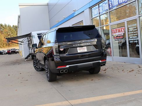 New 2025 Chevrolet Suburban High Country image 47