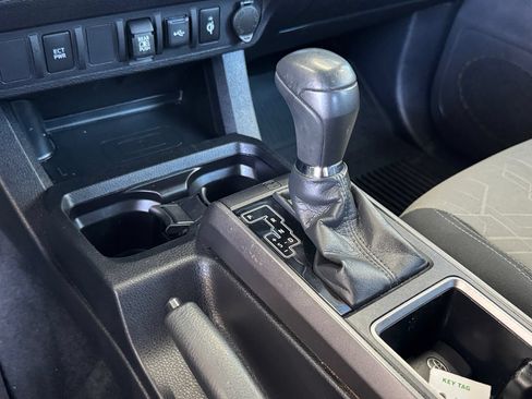 Used 2023 Toyota Tacoma TRD Sport w/ Black Out Package (TMS) AWD/4WD image 13