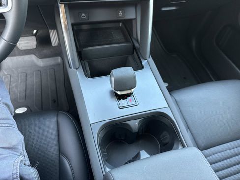 Certified 2025 Land Rover Discovery Sport S image 27