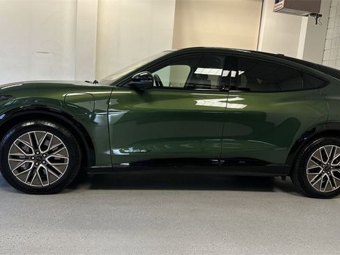 Certified 2024 Ford Mustang Mach-E Premium image 39