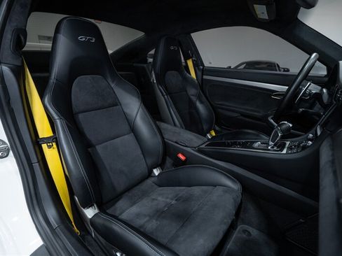 Used 2015 Porsche 911 GT3 RWD image 29